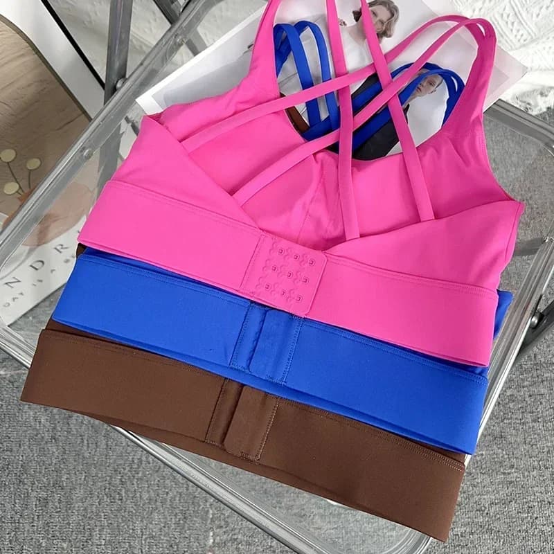 High-End Buckle Yoga Set – Seksowny Zestaw Sportowy Bra + Hip-Lift Legginsy